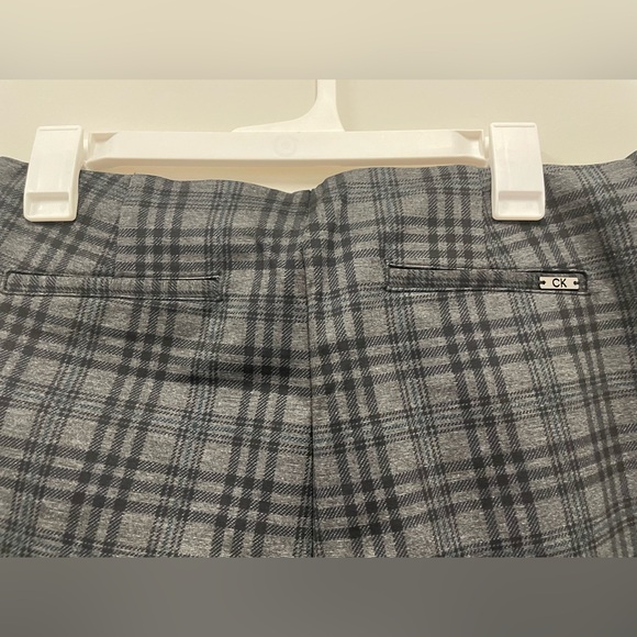 Calvin Klein Plaid Ponte Skinny Pants.
Color - Dark Gray and Black. NWT - Picture 4 of 6